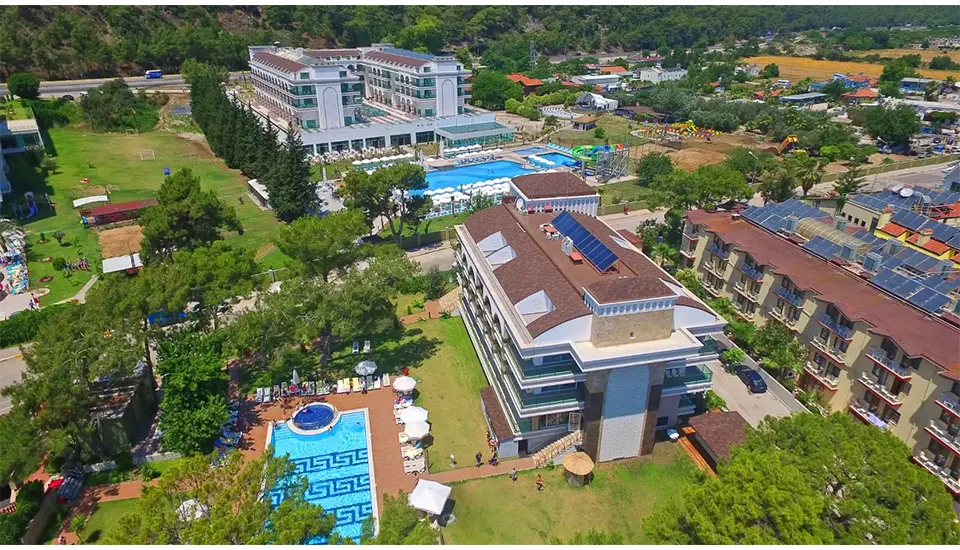 دوسینیا لاکچری ریزورت